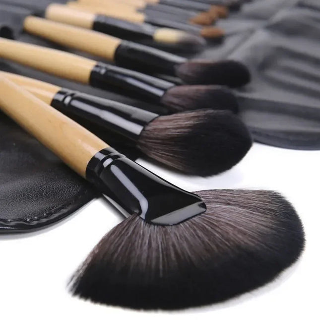 Makeup Brush 24 Piece - Wood