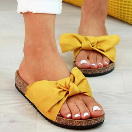 Retro Sandals With A Bow
