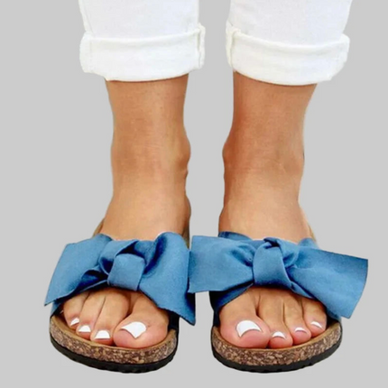 Retro Sandals With A Bow