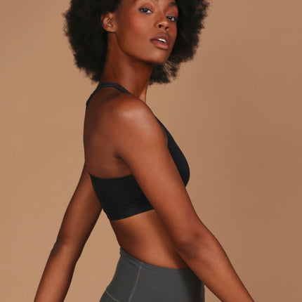 The Traverse Sports Bra